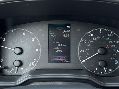 Used 2025 Toyota Corolla LE FWD image 13