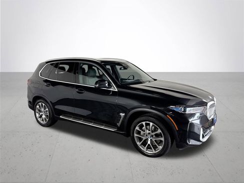 Used 2026 BMW X5 xDrive40i AWD/4WD image 4