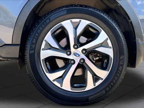 Used 2020 Subaru Outback Limited w/ Popular Package #2 AWD/4WD image 11