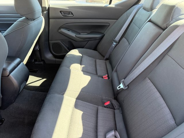 Used 2024 Nissan Altima 2.5 S FWD image 25
