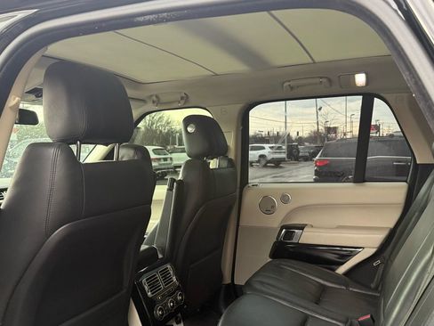 Used 2013 Land Rover Range Rover HSE image 10