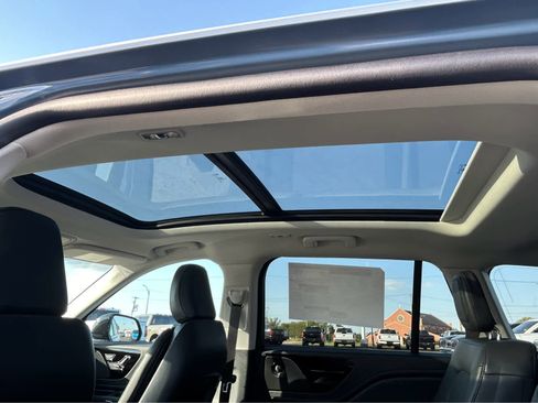 New 2025 Lincoln Aviator AWD w/ Equipment Group 101A image 14