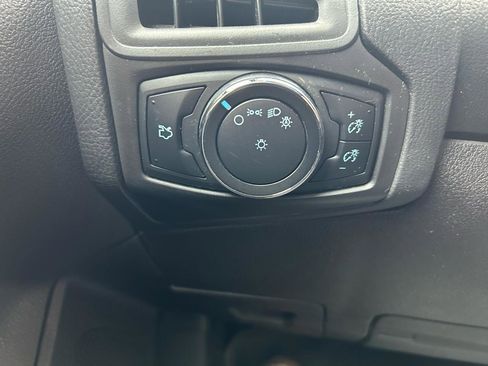 Used 2014 Ford Focus SE image 25