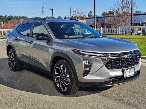 New 2026 Chevrolet Trax RS w/ Driver Confidence Package image 7