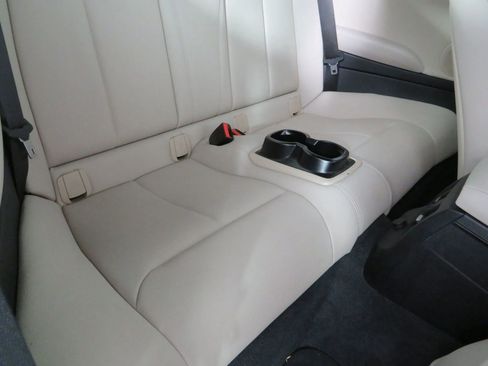 Used 2017 BMW 230i Convertible image 30