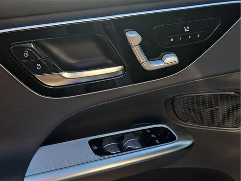 New 2026 Mercedes-Benz GLC 300 image 17