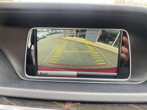 Used 2014 Mercedes-Benz E 350 4MATIC Sedan image 16