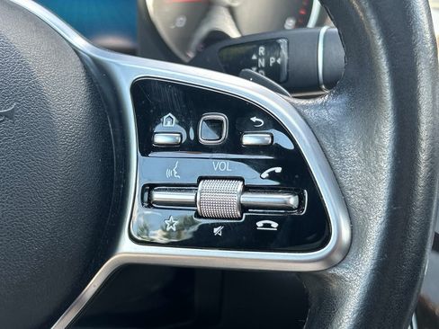 Used 2019 Mercedes-Benz C 300 4MATIC Sedan image 22