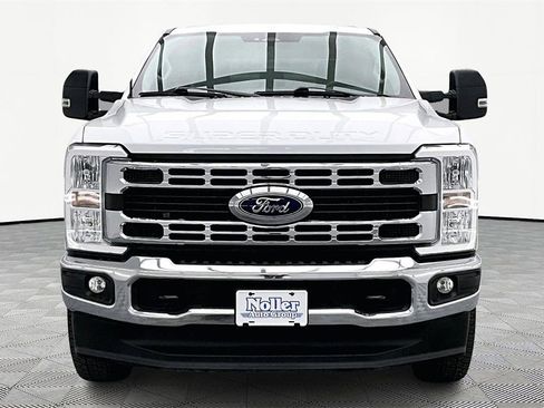 Used 2024 Ford F250 XLT w/ FX4 Off-Road Package image 3