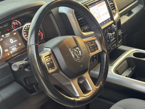 Used 2023 RAM 1500 Classic SLT w/ Electronics Convenience Group AWD/4WD image 16