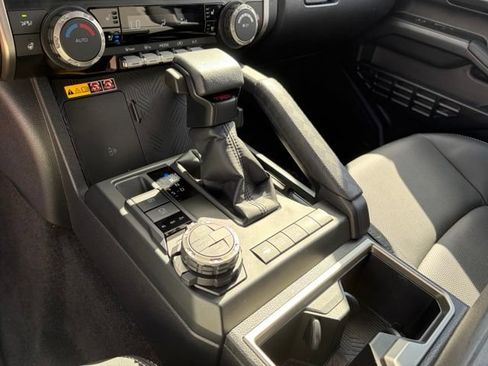 Used 2025 Toyota 4Runner TRD Off-Road Premium w/ Tow Technology Package AWD/4WD image 31
