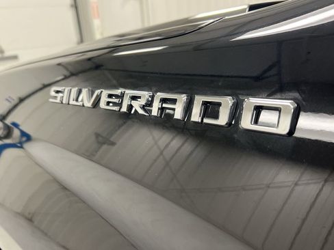 Used 2022 Chevrolet Silverado 1500 LT AWD/4WD image 24