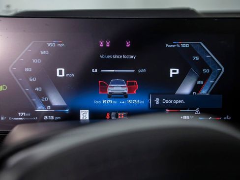 Used 2025 BMW X7 M60i image 34