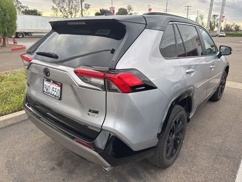 Used 2025 Toyota RAV4 XSE w/ Advanced Technology Package AWD/4WD image 4
