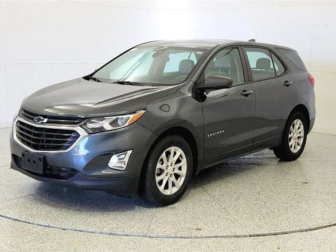 Used 2020 Chevrolet Equinox LS FWD image 3