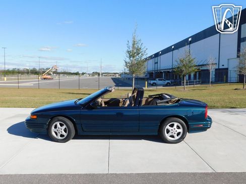 Used 1995 Oldsmobile Cutlass Supreme Convertible image 22