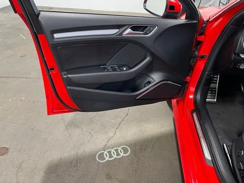 Used 2016 Audi A3 e-tron Prestige FWD image 24