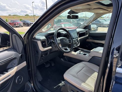 Used 2024 Ford Expedition Max Limited RWD image 20