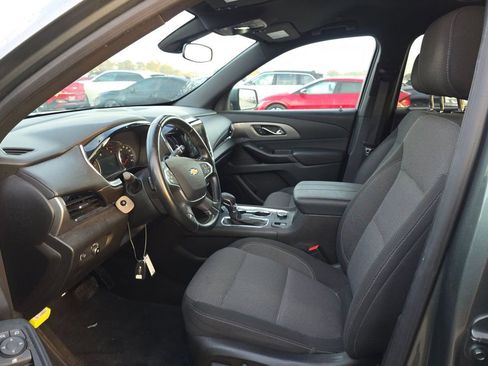 Used 2023 Chevrolet Traverse LT image 10