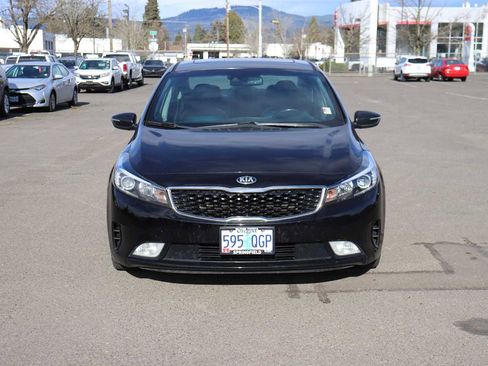 Used 2017 Kia Forte EX w/ EX Premium Plus Package image 2