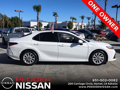 Used 2024 Toyota Camry LE image 3