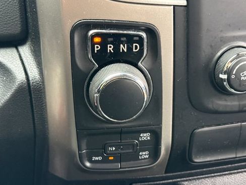 Used 2016 RAM 1500 Classic SLT AWD/4WD image 33