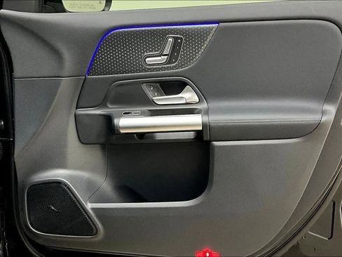 Certified 2025 Mercedes-Benz GLA 250 image 26