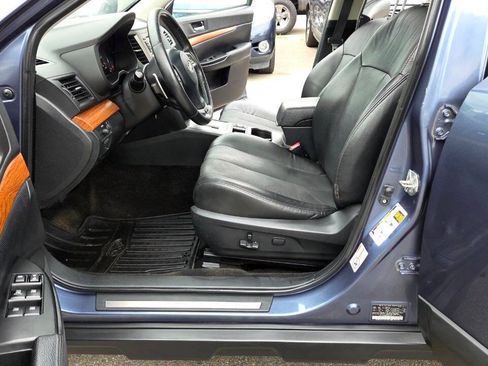 Used 2013 Subaru Outback 2.5i Limited w/ Moonroof Pkg AWD/4WD image 26