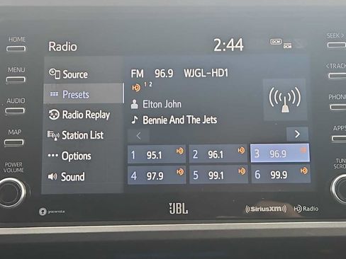 Used 2022 Toyota Tacoma TRD Sport image 12