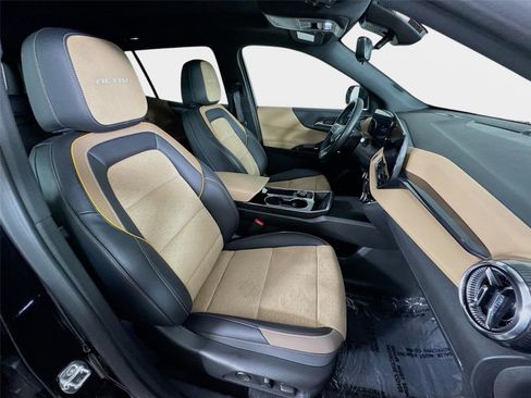Certified 2025 Chevrolet Equinox ACTIV w/ Safety and Technology Package AWD/4WD image 29