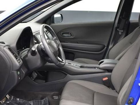 Used 2019 Honda HR-V Sport image 7