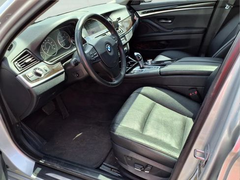 Used 2013 BMW 528i xDrive Sedan AWD/4WD image 9