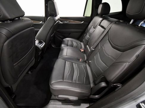 Used 2023 Cadillac XT6 Sport image 14