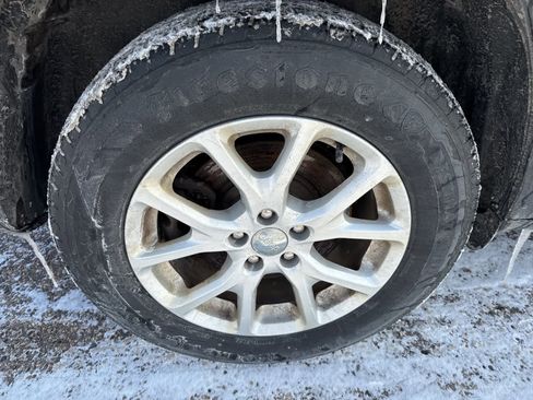 Used 2016 Jeep Cherokee Latitude w/ Cold Weather Group image 8