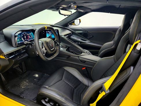 Used 2025 Chevrolet Corvette Stingray Premium Conv w/ Z51 Performance Package image 11