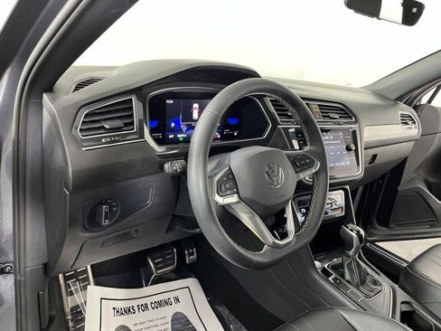 Used 2023 Volkswagen Tiguan SE R-Line FWD image 16