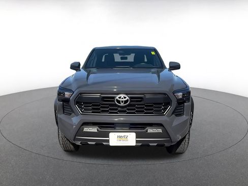 Used 2025 Toyota Tacoma TRD Off-Road image 4