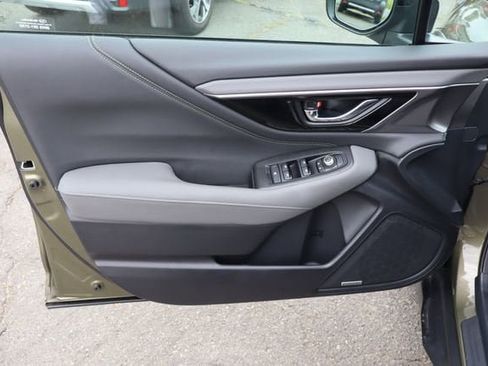 Certified 2025 Subaru Outback Onyx Edition w/ Popular Package #2 image 17