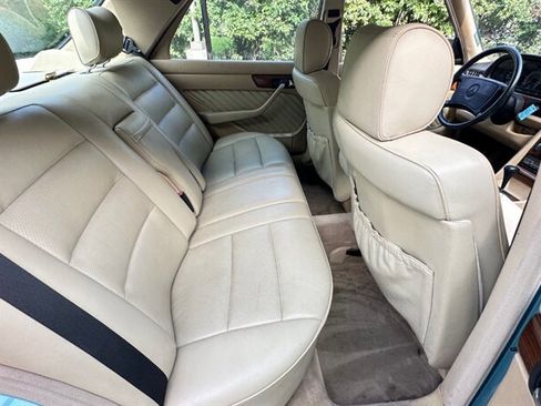 Used 1991 Mercedes-Benz 300 SE image 15