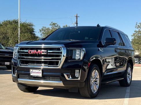 Used 2022 GMC Yukon SLT w/ SLT Premium Package RWD image 3