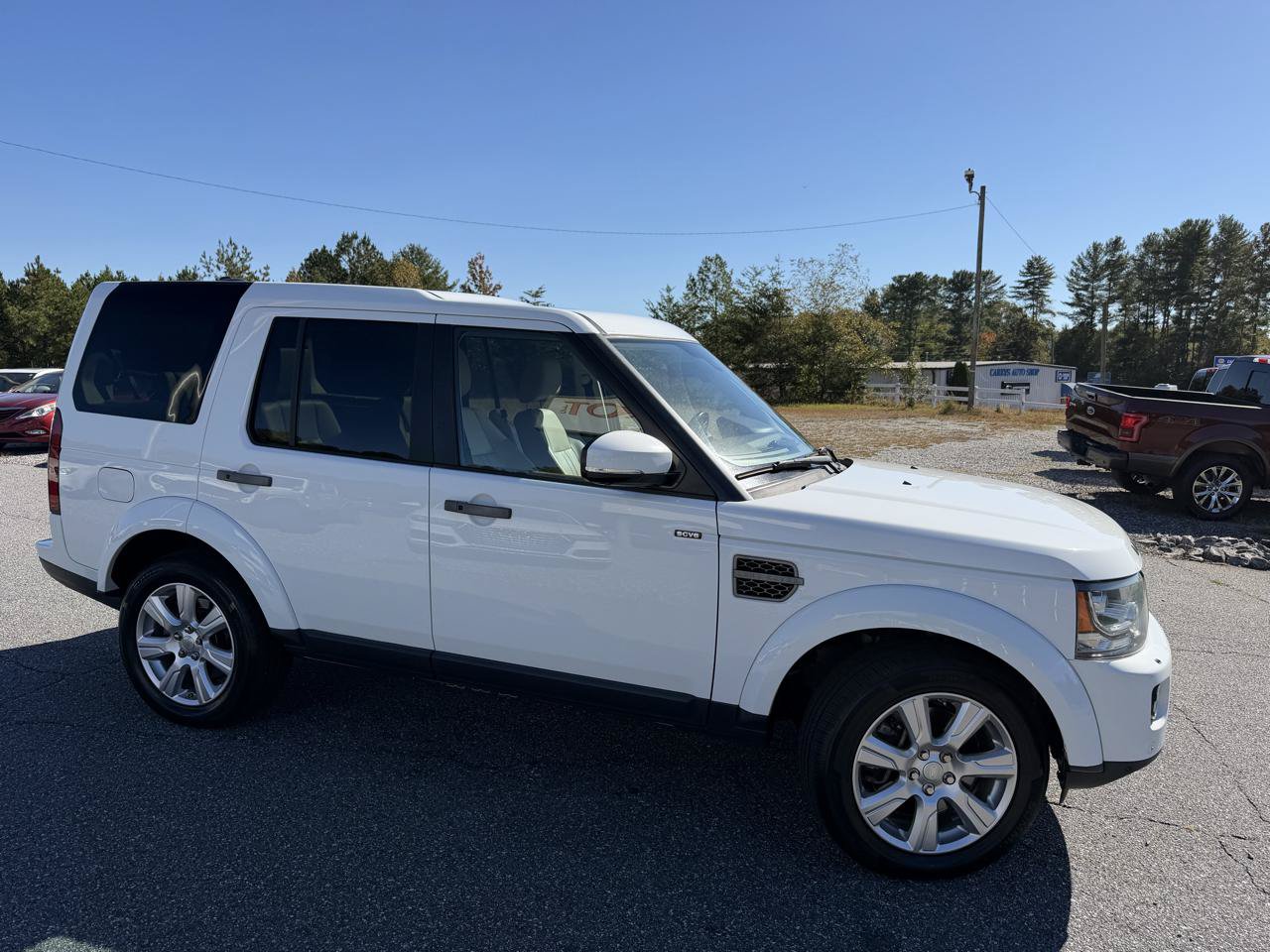 Used 2015 Land Rover LR4 HSE AWD/4WD image 3