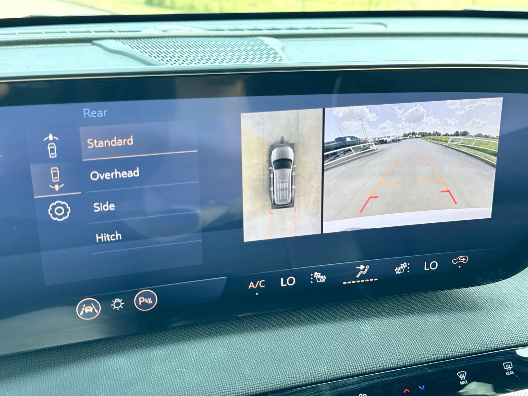 New 2026 Buick Enclave Preferred w/ Power Package AWD/4WD image 17