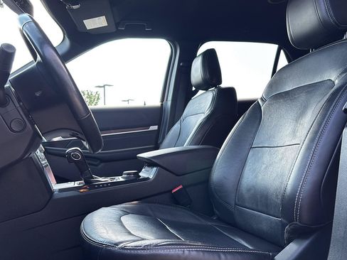 Used 2018 Ford Explorer Limited AWD/4WD image 8