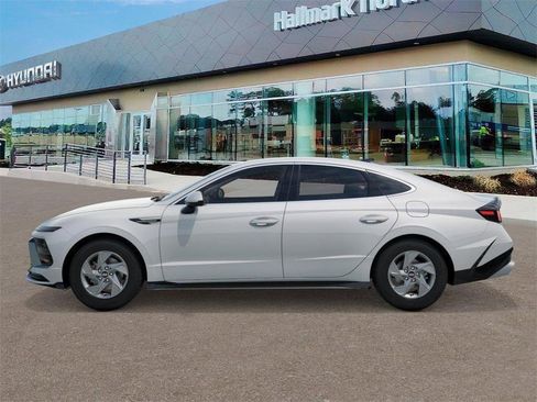 New 2026 Hyundai Sonata SE image 3