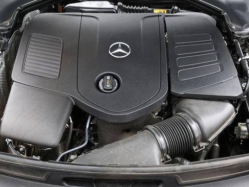 Used 2024 Mercedes-Benz C 300 Sedan image 44