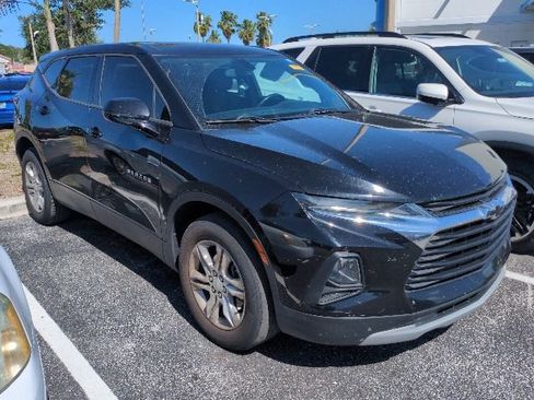 Used 2020 Chevrolet Blazer LT FWD image 1