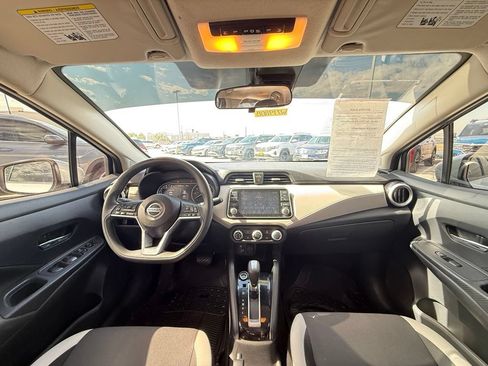 Used 2021 Nissan Versa SV FWD image 18