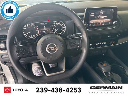 Used 2021 Nissan Rogue SV image 15