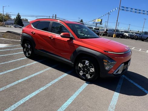 Certified 2025 Hyundai Kona SEL image 7