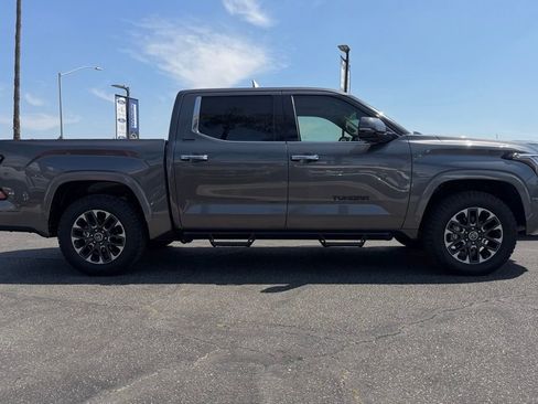 Used 2023 Toyota Tundra Limited AWD/4WD image 9